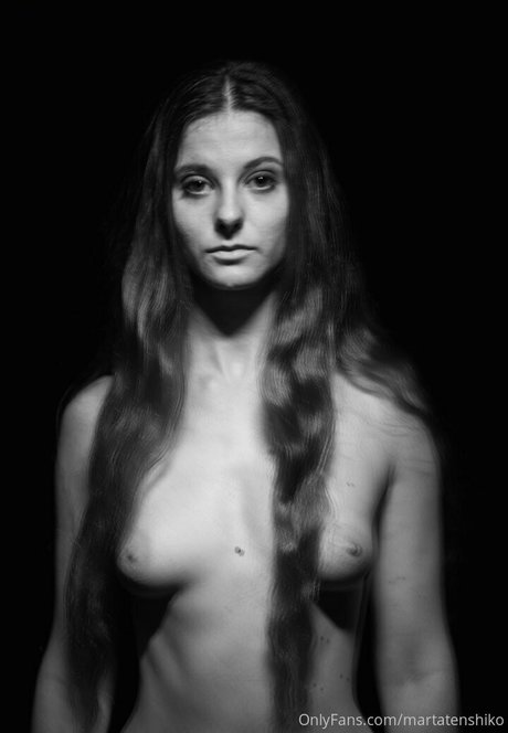 martatenshiko model sexy images