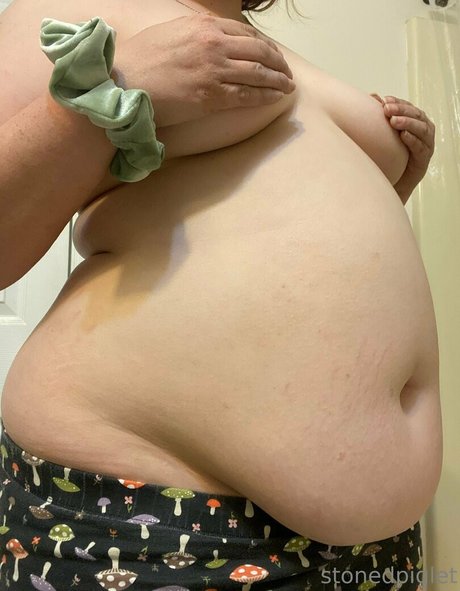 stonedpiglet beautiful pornstar images