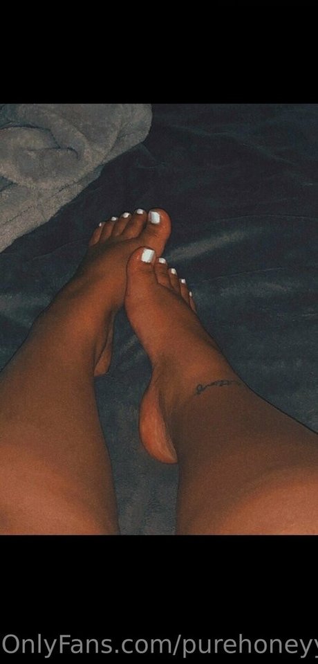 purehoneyyy pornstar nudes photo