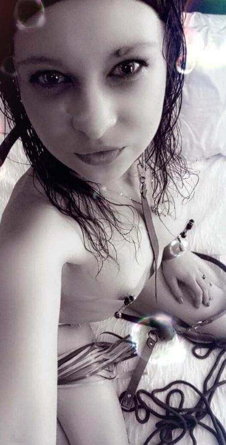 neesababyy model sexy photo