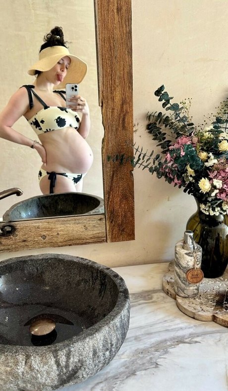 Ali Cobrin pornstar xxx pics