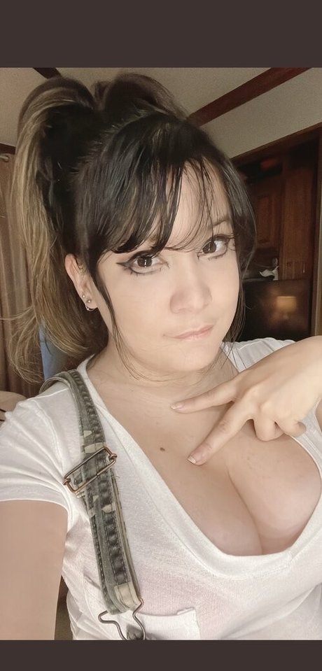 Foximusprime pornstar naked image