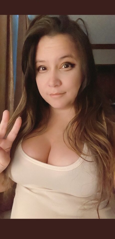 Foximusprime model high quality photos