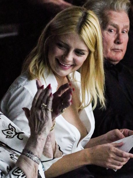 Mischa Barton model nudes image