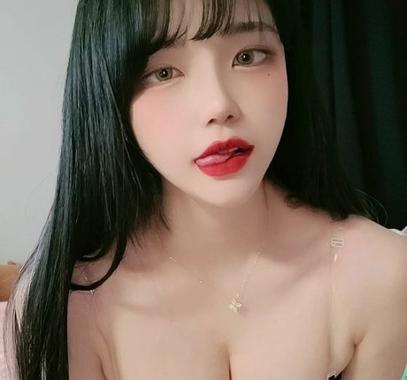 zlzzlz95 nudes actress gallery