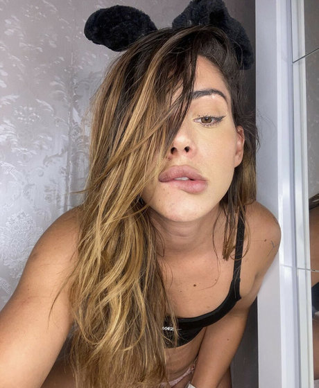 La Pepper model nudes archive