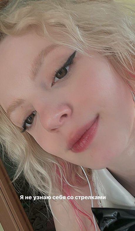 Romanowwa pornstar sexy pics