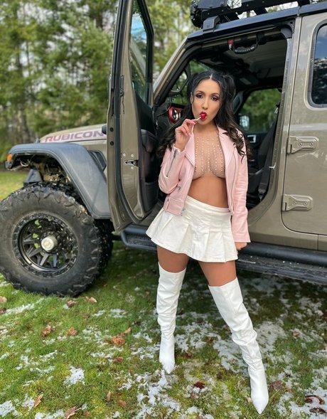 lilibabegirl model erotic galleries