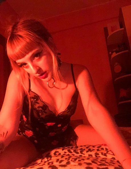 lucreziaossa pornographic actress images