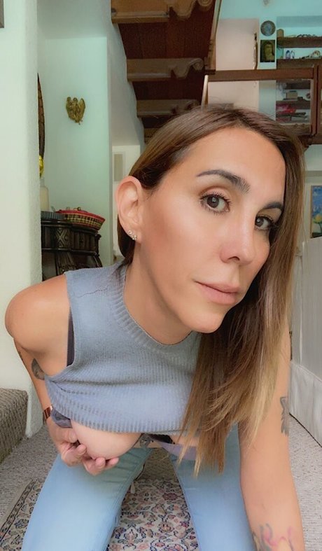 erikasweetts pretty pornstar pic