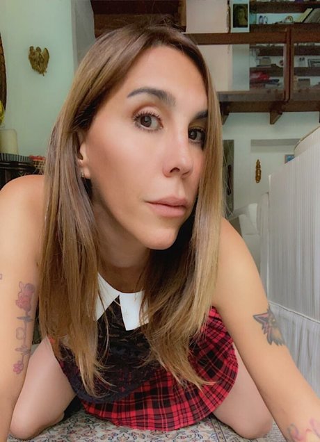 erikasweetts naked actress picture