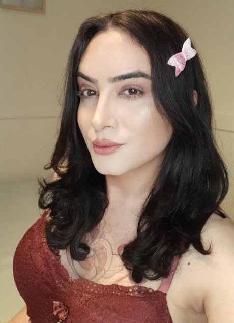 Miss Yuna erotic actress images