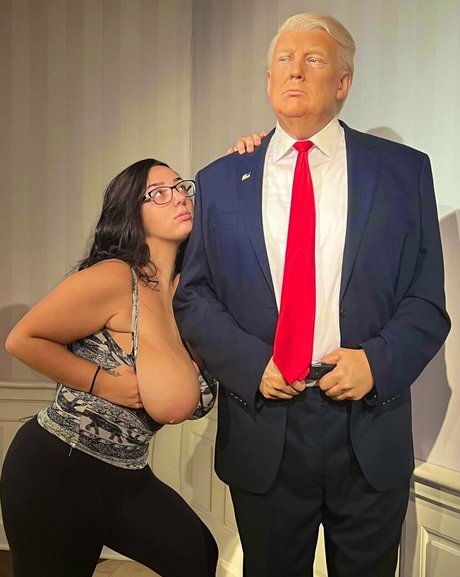 Thatgreeneyegirl adult star image