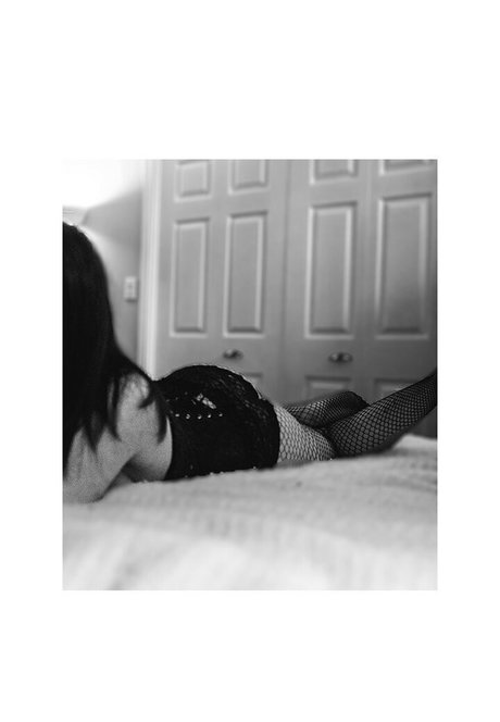 karakarma sexy actress pic