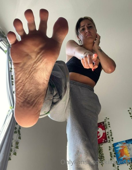 kilonessa model adult galleries