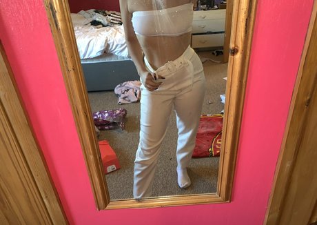 cezel nude actress photos