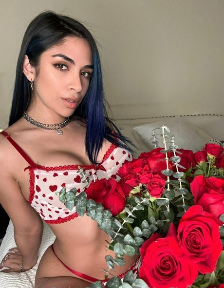 aemagz pornstar exclusive picture