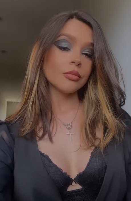 Thiessita model beautiful gallery