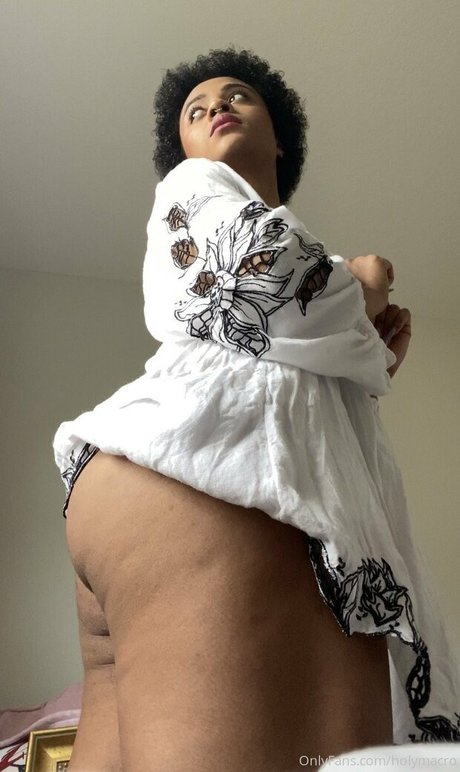 holymacre perfect actress archive