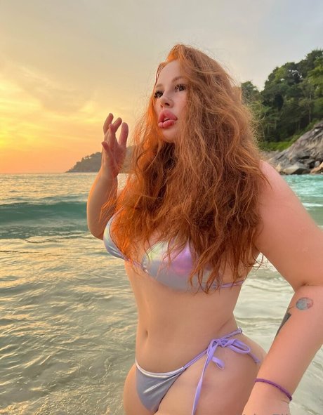 yolaflimes nudes actress picture