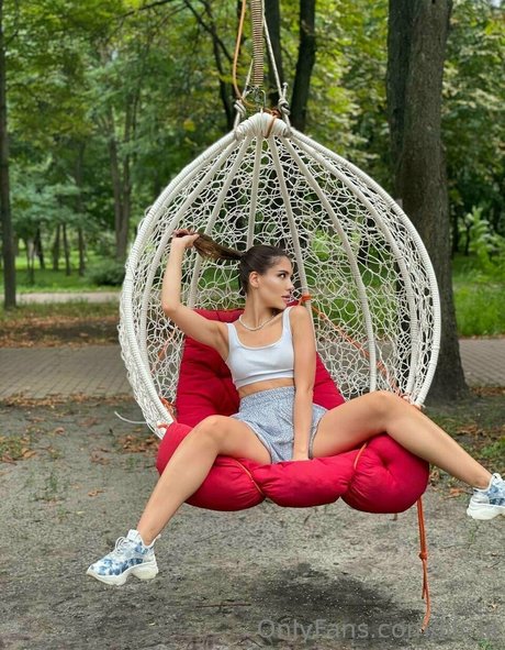 vika ua nude model galleries