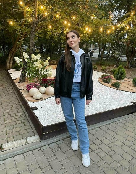 vika ua pornstar pretty gallery