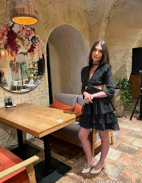 vika ua pornstar picture