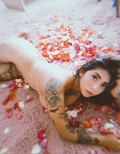 miaumiloucb perfect model picture