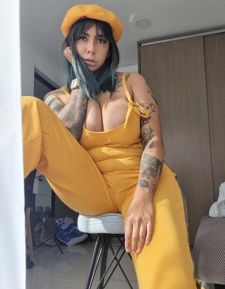 miaumiloucb exclusive star photos