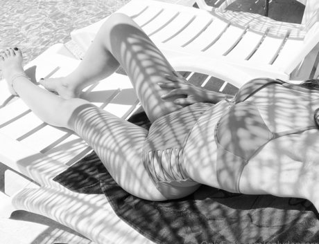 onlydancerr naked pornstar images