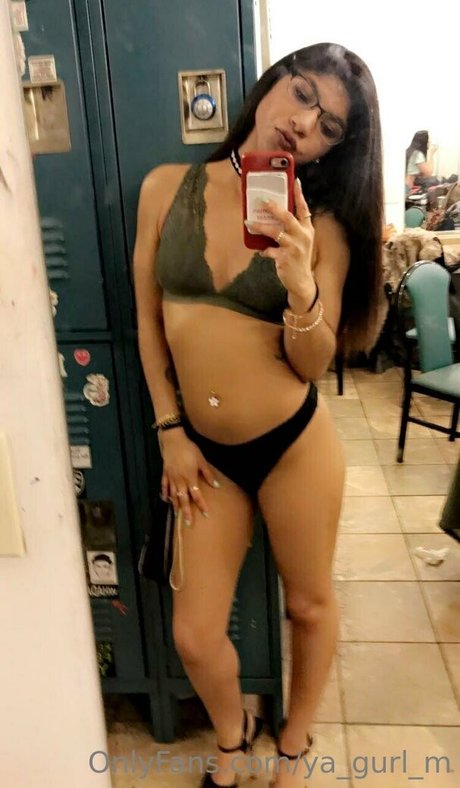 ya gurl m nude actress pics