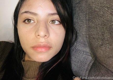 alicebluwu star exclusive photos
