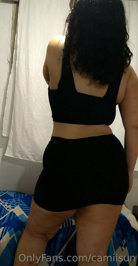 camiisun sexy actress pictures