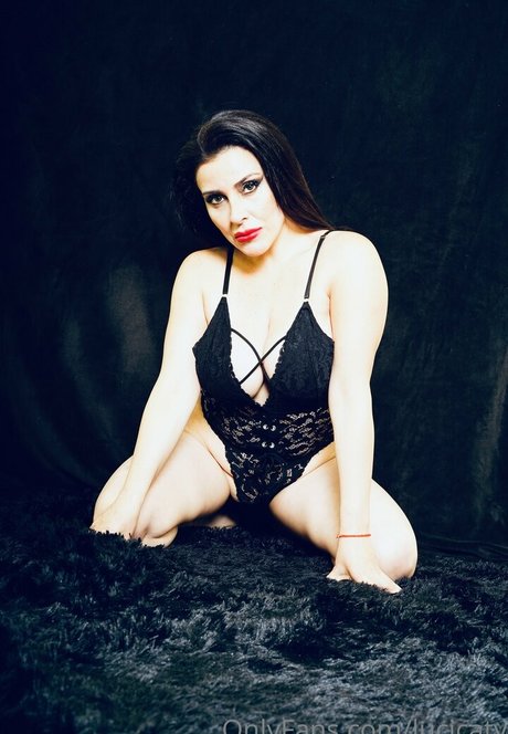 soylu dechile porn star photo