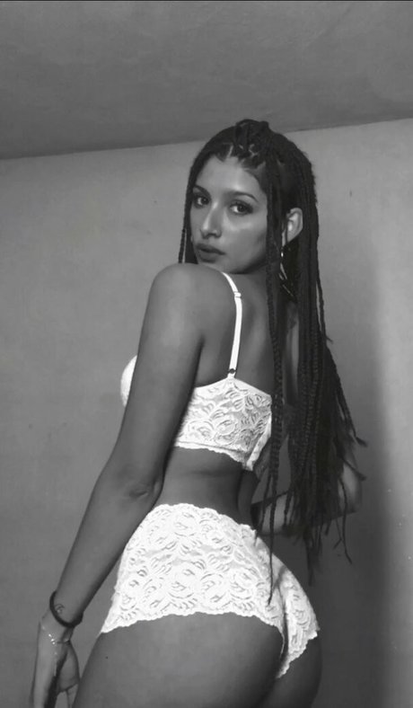 yas diaz19 best model pics