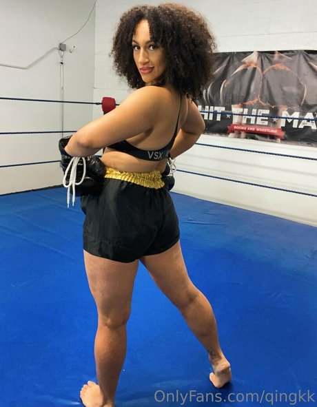 qingkk xxx model photo