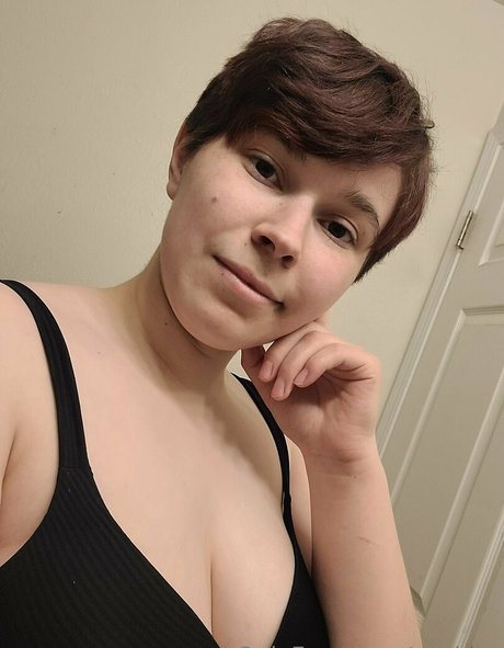 ccnicky hot actress archive