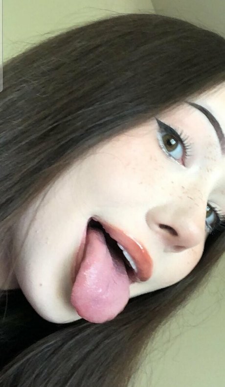 AliciaJade xxx pornstar img