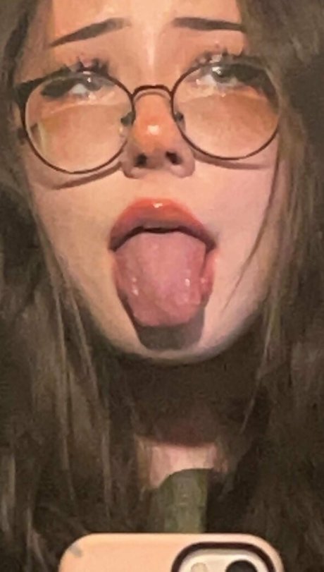 AliciaJade adult model images