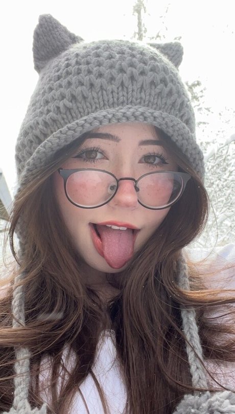 AliciaJade star erotic photos