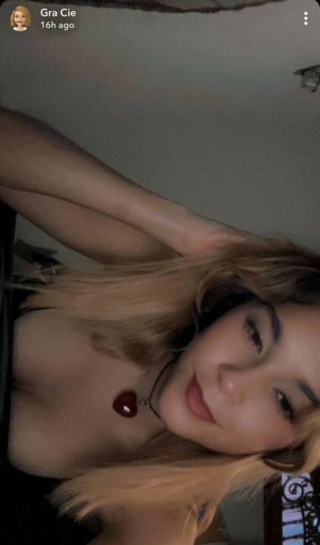 Cherrybombbs erotic model gallery