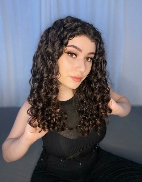 Yazzi pornstar exclusive pictures