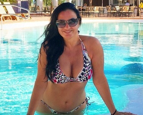 Angela Cavagna Profile pic