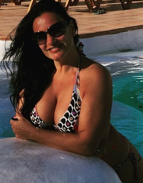 Angela Cavagna beautiful actress photos