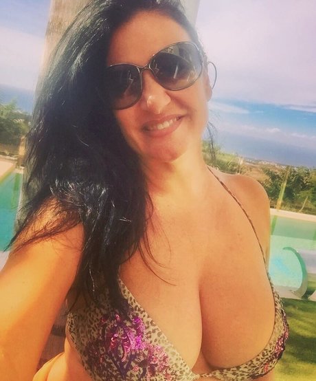 Angela Cavagna art actress image