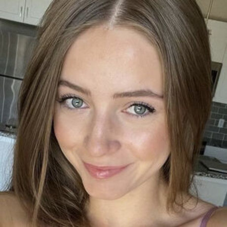 BrookeBlond hd pornstar picture