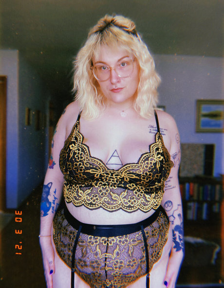 prxncesspeche model perfect pics