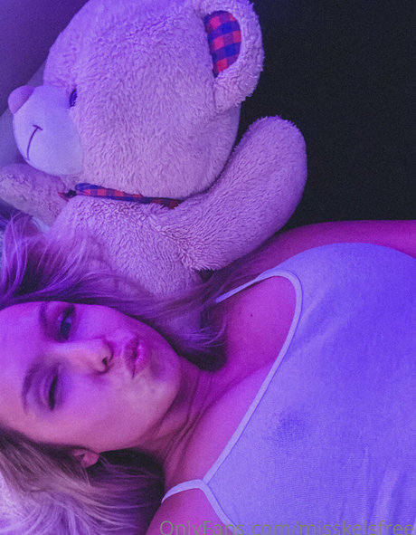 misskelsfree model pornographic photos