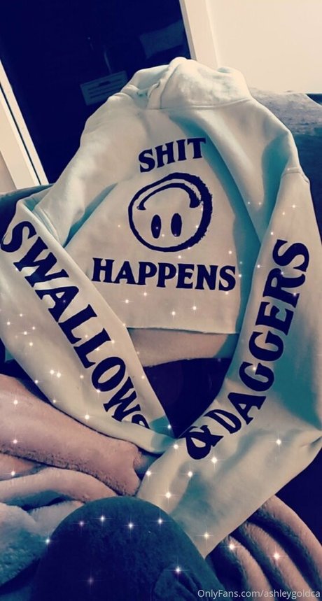 ashleygoldca star naked img