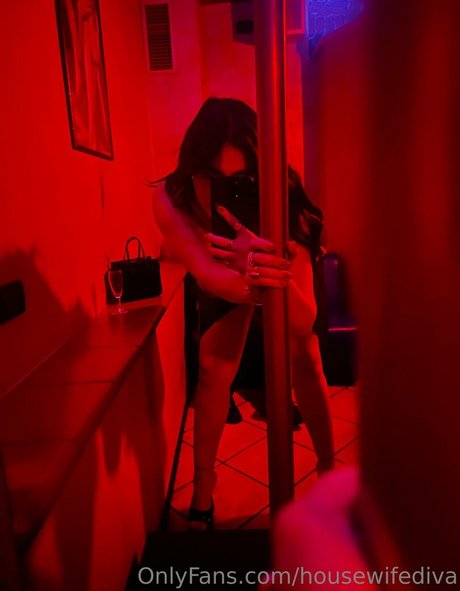 housewifediva high quality star images